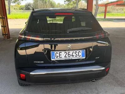 Begagnad Peugeot 2008 GT 110 HK (80 kW) 2021 Svart SUV