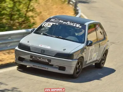 Usata Peugeot 106 98 CV (72 kW) 1995 Grigio Utilitaria