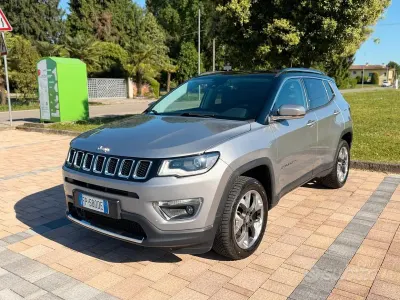 Occasion Jeep Compass Limited 140 ch (102 kW) 2018 Gris SUV