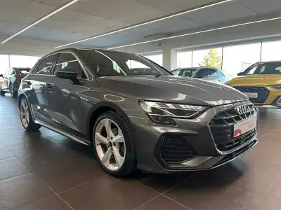 Usata Audi A3 S-Line 150 CV (110 kW) 2025 Grigio Berlina