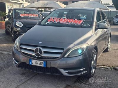 Usata Mercedes B180 Executive 109 CV (80 kW) 2013 Grigio Monovolume