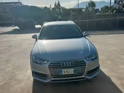 Usata Audi A4 Business 150 CV (110 kW) 2019 Grigio Station wagon