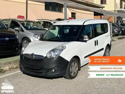 Usata Opel Combo 95 CV (69 kW) 2014 Monovolume