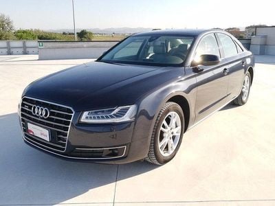 Usata Audi A8 Comfort 258 CV (189 kW) 2014 Argento Berlina