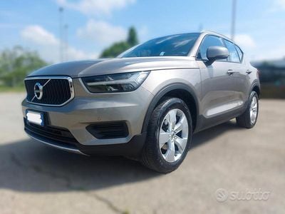 Usata Volvo XC40 Momentum 129 CV (94 kW) 2021 Marrone SUV