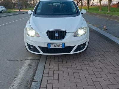 Usata Seat Altea XL 102 CV (75 kW) 2013 Bianco Monovolume