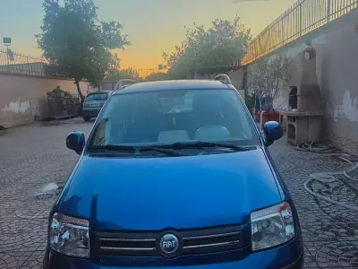 Usata Fiat Panda 60 CV (44 kW) 2007 Bluazzurro Utilitaria