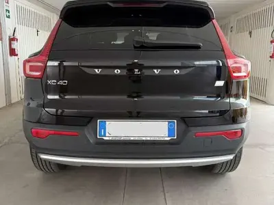 Usata Volvo XC40 Inscription 129 CV (94 kW) 2021 Nero SUV