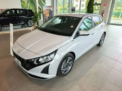 Nuova Hyundai i20 90 CV (66 kW) 2026 Argento metallizzato Utilitaria