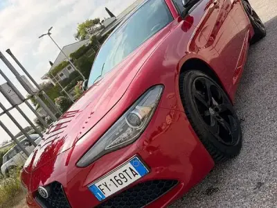 Usata Alfa Romeo Giulia Veloce 190 CV (139 kW) 2019 Rosso Berlina