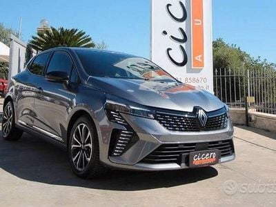Usata Renault Clio V Techno 91 CV (66 kW) 2025 Grigio Berlina