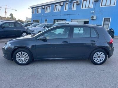 Usata VW Golf VII Trendline 86 CV (63 kW) 2015 Grigio scuro metallizzato Utilitaria