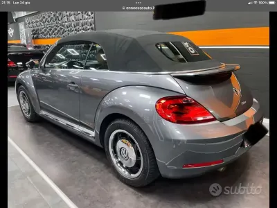 Usata VW Beetle 105 CV (77 kW) 2015 Grigio Utilitaria