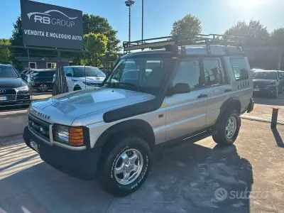 Usata Land Rover Discovery 2 138 CV (101 kW) 2000 Grigio SUV