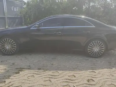 Usata Mercedes CLS350 292 CV (214 kW) 2006 Nero Coupé