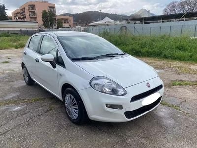 Usata Fiat Punto 85 CV (62 kW) 2015 Bianco Utilitaria