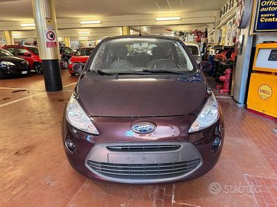 Usata Ford Ka Titanium 69 CV (50 kW) 2015 Viola Utilitaria