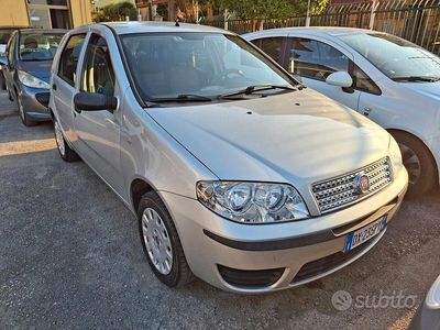 Usata Fiat Punto Classica 60 CV (44 kW) 2009 Grigio Utilitaria