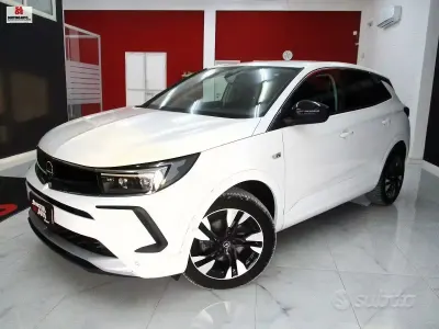 Usata Opel Grandland X Business 131 CV (96 kW) 2022 Bianco SUV