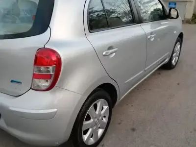 Gebraucht Nissan Micra 80 PS (58 kW) 2011 Grau Kleinwagen