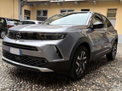 Usata Opel Mokka Elegance 101 CV (74 kW) 2021 Argento SUV