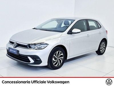 Reflex silver metalizzato Usata 2023 VW Polo Life Berlina | 18.800 € (Buon prezzo)