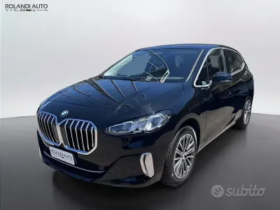 Usata BMW 218 Active Tourer Luxury Line 150 CV (110 kW) 2022 Nero Monovolume