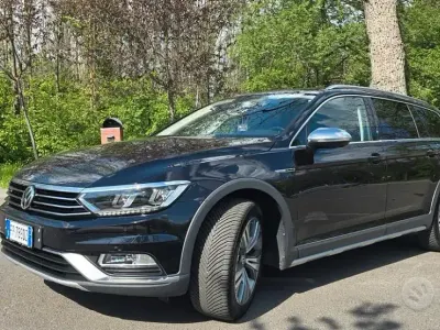 Usata VW Passat 190 CV (139 kW) 2018 Nero Station wagon