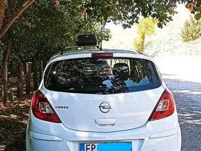 Usata Opel Corsa 85 CV (62 kW) 2012 Bianco Utilitaria