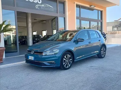 Usata VW Golf VII IQ Drive 116 CV (85 kW) 2019 Grigio Berlina