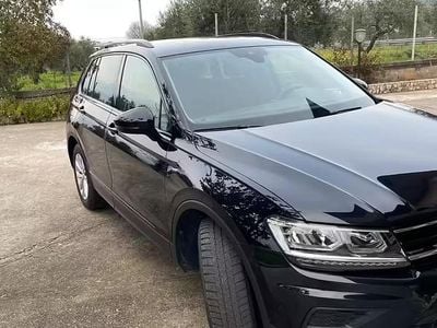 Usata VW Tiguan 150 CV (110 kW) 2020 Nero SUV