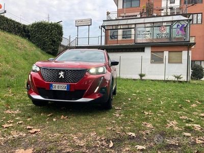 Usata Peugeot 2008 Allure 131 CV (96 kW) 2022 Rosso SUV
