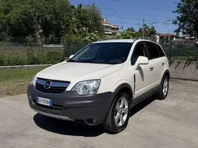 Usado Opel Antara Edition+ 150 CV (110 kW) 2010 Blanco SUV