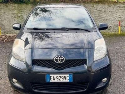 Usata Toyota Yaris Sol 101 CV (74 kW) 2010 Utilitaria