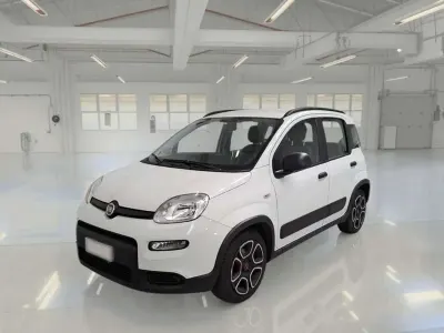 Usata Fiat Panda City Life 69 CV (50 kW) 2021 Bianco Utilitaria