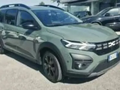 Usata Dacia Jogger Extreme 110 CV (80 kW) 2023 Verde Monovolume