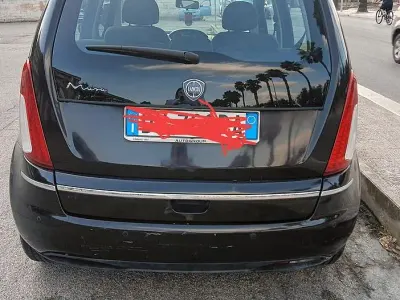 Usata Lancia Musa 77 CV (56 kW) 2009 Nero Monovolume
