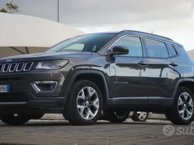 Usata Jeep Compass Limited 170 CV (125 kW) 2018 Grigio SUV