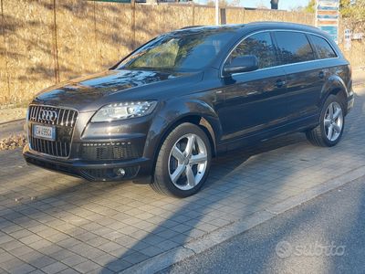 usata Audi Q7 s Line