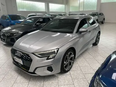 Usata Audi A3 Advanced 116 CV (85 kW) 2020 Argento Berlina