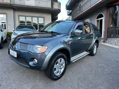 usata Mitsubishi L200 d.cab 2.5 di-d Intense