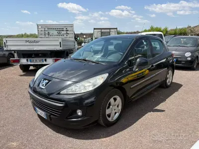 Usata Peugeot 207 88 CV (64 kW) 2008 Nero Berlina