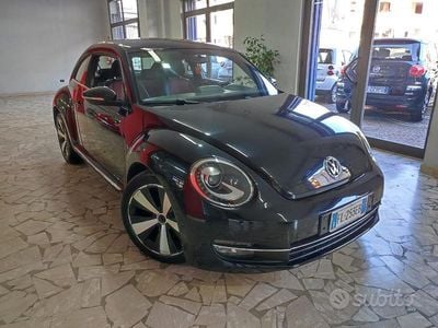 Usata VW Beetle Design 105 CV (77 kW) 2012 Nero Utilitaria