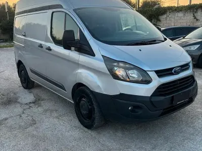 Usata Ford Transit Custom 101 CV (74 kW) 2013 Grigio Berlina