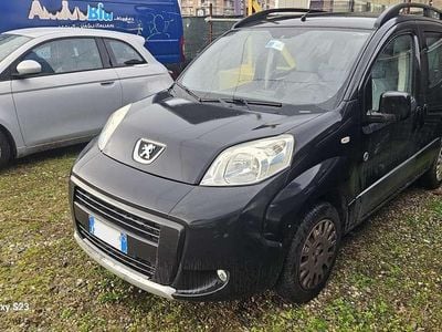Usata Peugeot TePee Outdoor 73 CV (53 kW) 2011 Nero Station wagon