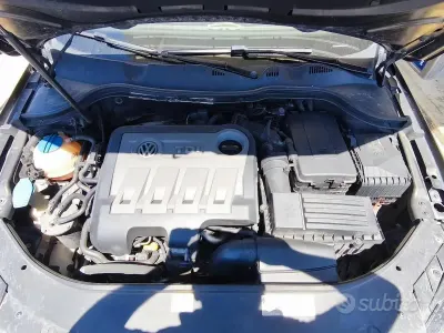 Usata VW Passat 140 CV (102 kW) 2014 Marrone Station wagon