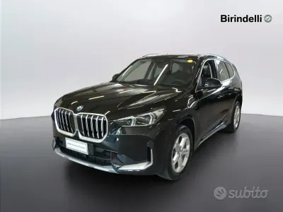 Usata BMW X1 xLine 150 CV (110 kW) 2023 Black sapphire metallizzato SUV