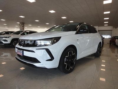 Usata Opel Grandland X Ultimate 130 CV (95 kW) 2023 Bianco SUV