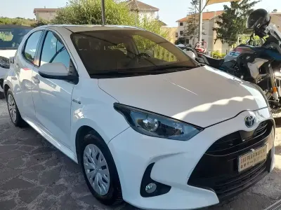 Usata Toyota Yaris Hybrid