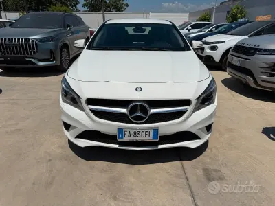 Usata Mercedes CLA180 109 CV (80 kW) 2015 Bianco Coupé